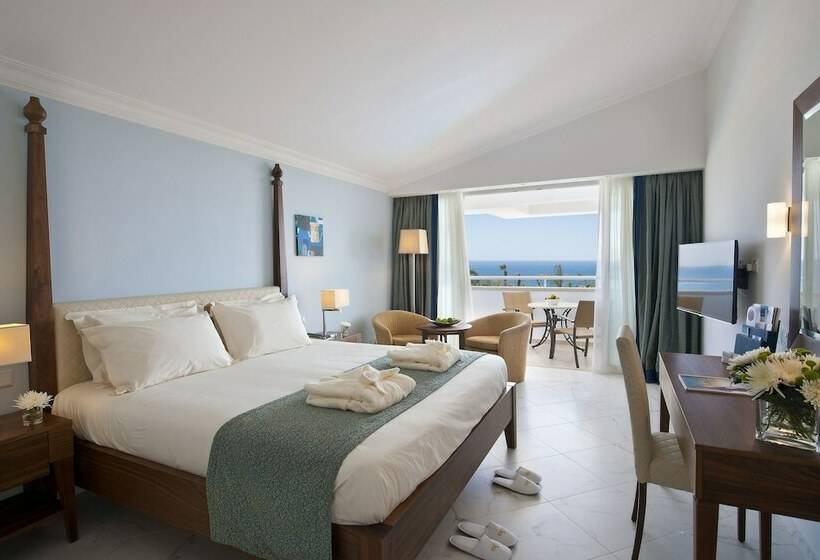Номер Superior Вид на Море, Olympic Lagoon Resort Paphos