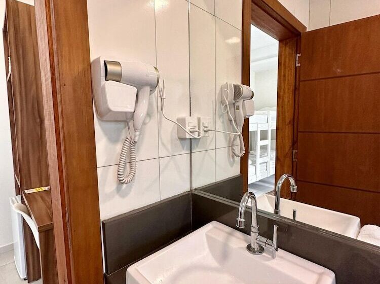 اتاق استاندارد چهار تخته, Pousada Villa Vantino