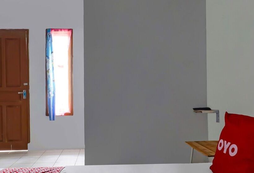 Номер Стандарт, Oyo 90809 Homestay Black Pink Merah Jambu
