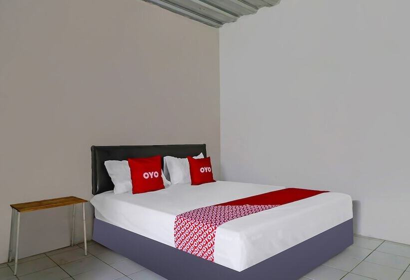 Номер Стандарт, Oyo 90809 Homestay Black Pink Merah Jambu