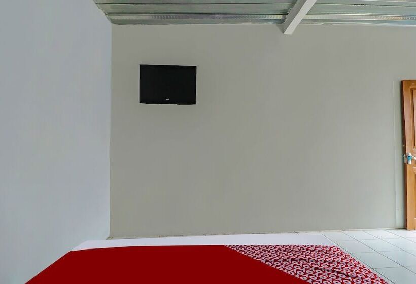 Номер Стандарт, Oyo 90809 Homestay Black Pink Merah Jambu