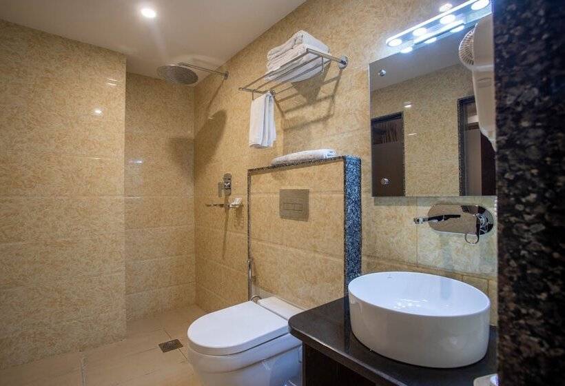 سوییت جونیور, Pabera Heritage Boutique