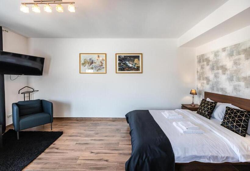 Номер Deluxe, Emerald Residence