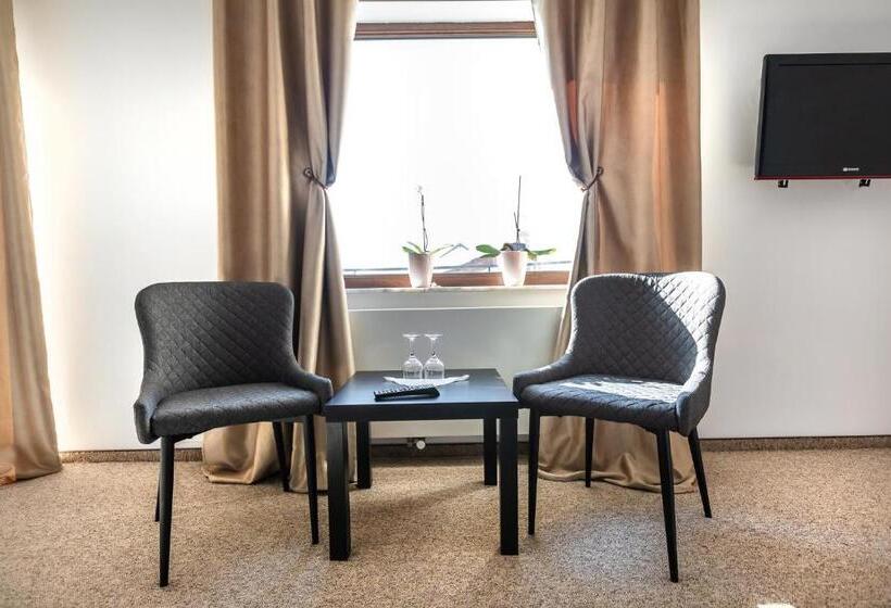 Номер Стандарт Трехместный, Emerald Residence