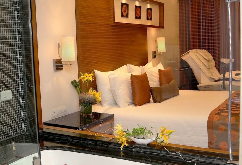Номер Deluxe, Country Inn & Suites By Radisson Navi Mumbai
