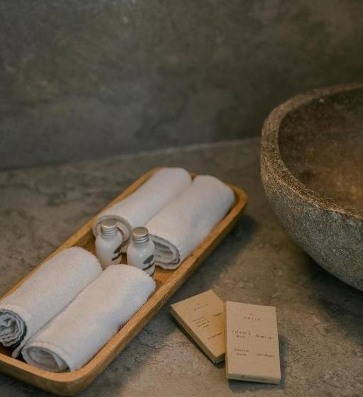 패밀리 룸, Daluz Boutique