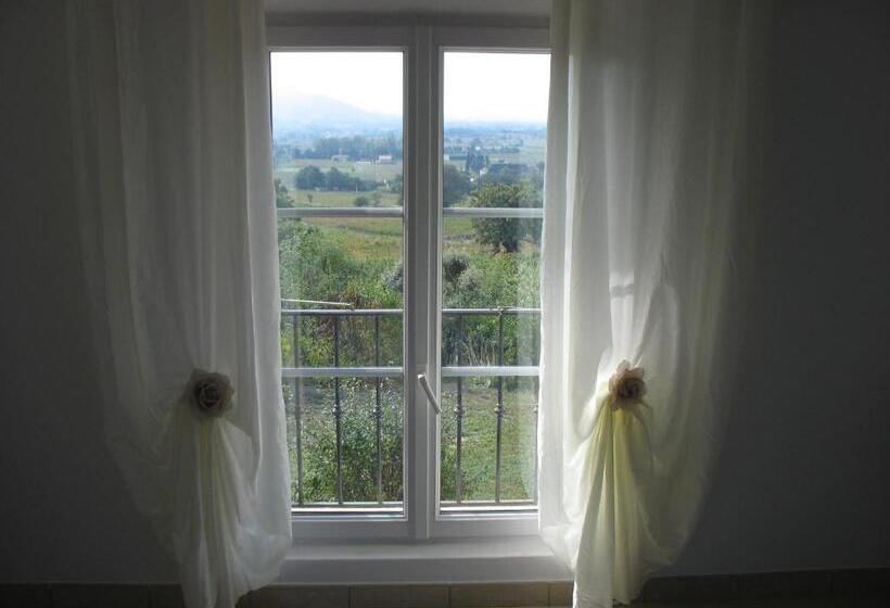 Номер Стандарт Вид на Сад, B&b La Cigaline