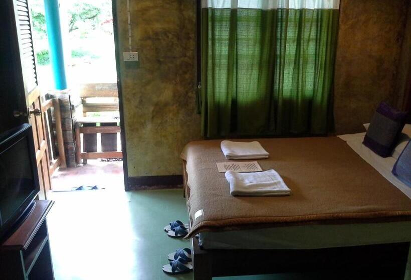 스탠다드 방갈로, Tamarind Grand Resort Mae Sariang