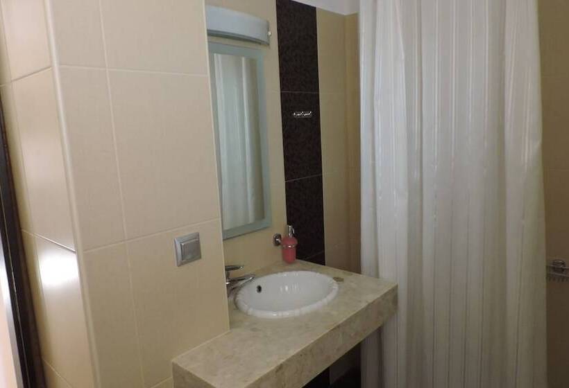 Family Suite, Golden Rose Suites
