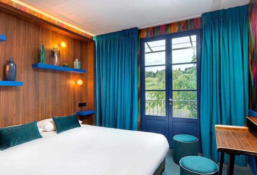 Классический Номер, Montmorency & Spa