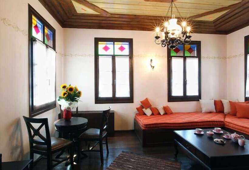 سوییت, Orologopoulos Mansion Luxury
