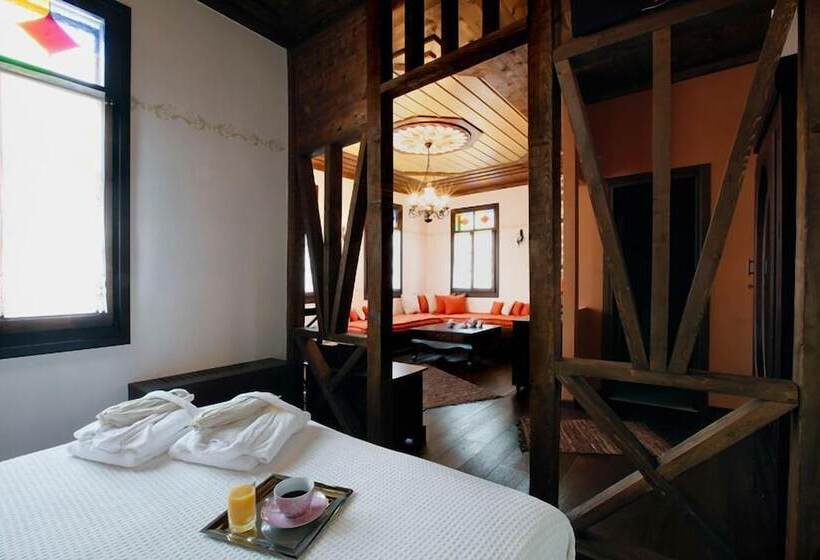 سوییت, Orologopoulos Mansion Luxury