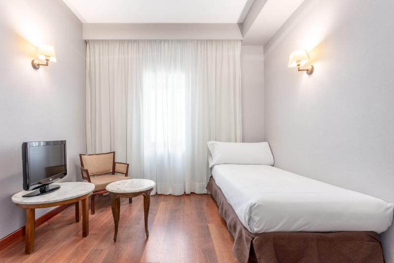 Номер Стандарт, Courtyard By Marriott San Salvador
