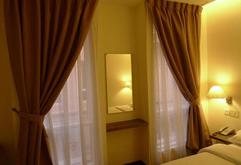 Королевский Номер, 9 Square Hotel   Kota Damansara