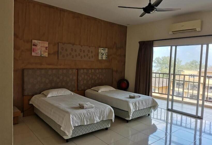 استودیو استاندارد با بالکن, Gold Coast Morib   Sepang Water Themepark