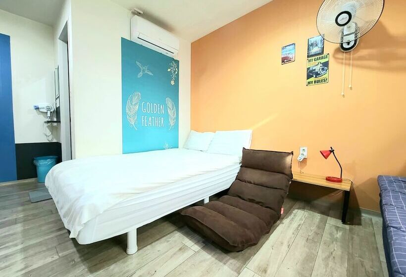Camera Familiare, Hostel Tommy