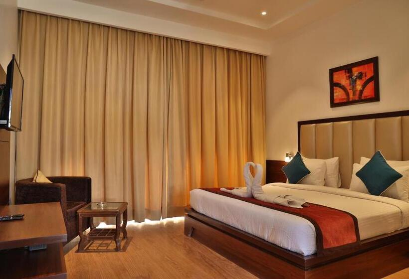 Президентский Люкс, Mannat Resort Paota