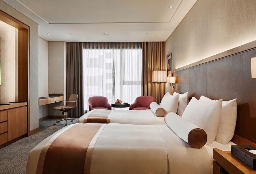 اتاق کلاب, Millennium Hotel Taichung