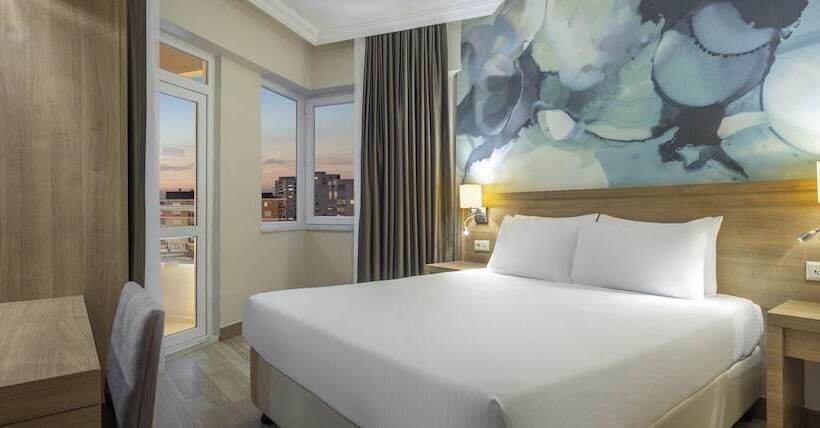 سوییت خانوادگی, Wyndham Garden Lara