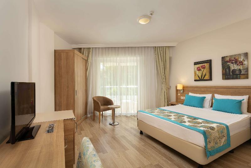Номер Стандарт Адаптированный для Инвалидов, Wyndham Garden Lara