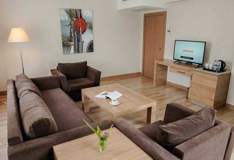 Family Suite, Wyndham Garden Lara