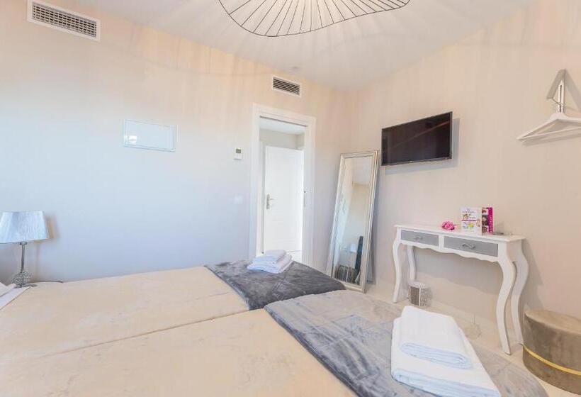 ４ベッドルームクラシックタイプ, Residencia Deportiva Rozarossa