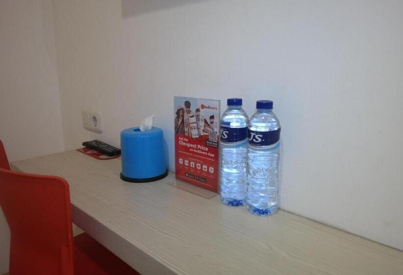 스탠다드 룸, Reddoorz Near Mall Ratu Indah 3