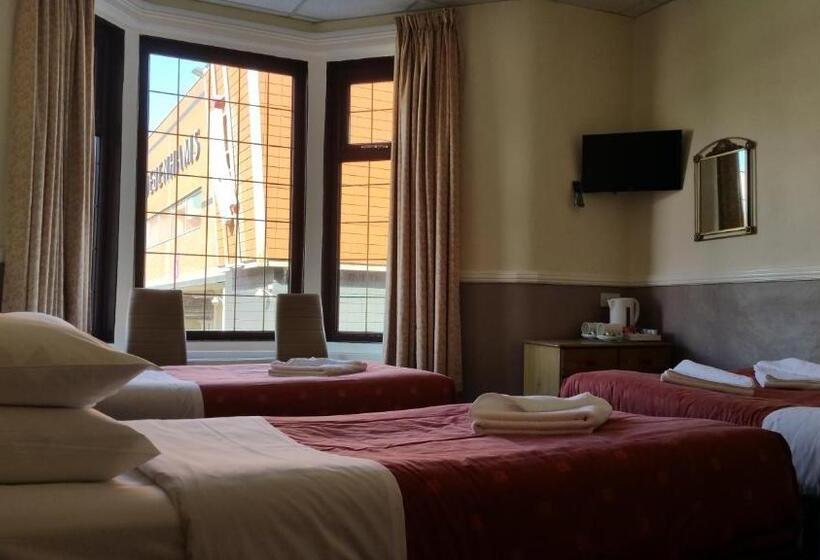 Четырехместный Номер Стандарт, Westholme