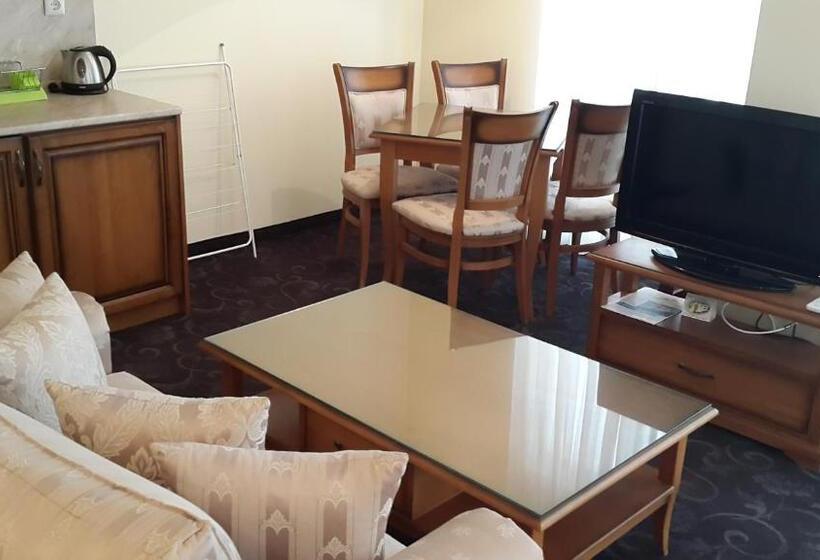 Escritório Estandar Vista Mar, Anteya Serdika Apartments