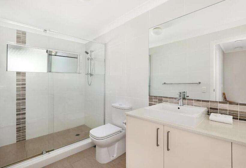 침실 2개 아파트, Coral Beach Noosa Resort