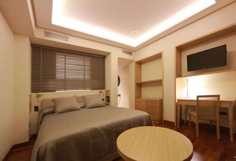 スタンダードインサイドビュールーム, Casa Consistorial