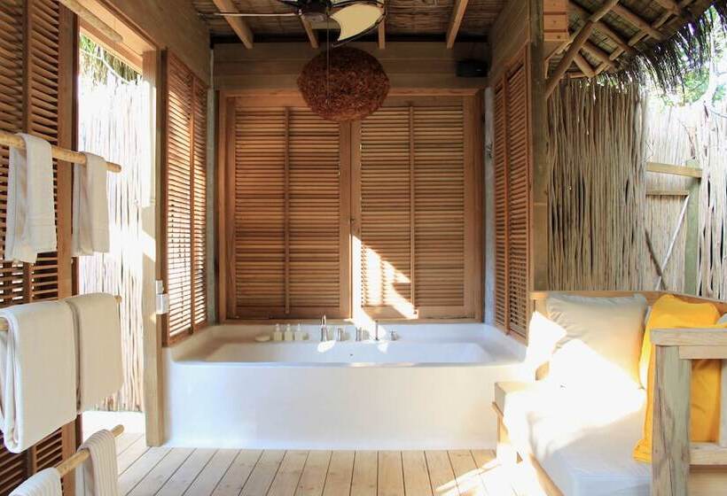 ویلای یک اتاق خوابه با استخر شنا, Six Senses Laamu