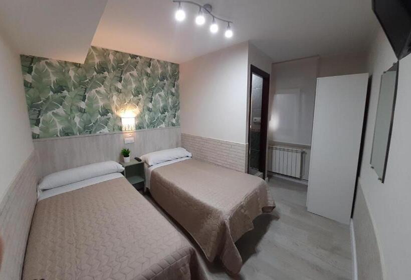 اتاق اکونومی, Hostal Verdemar