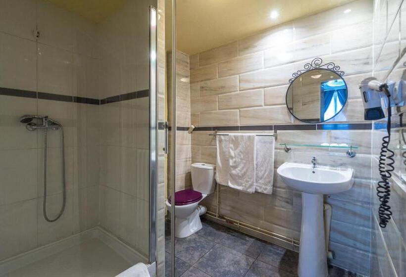 اتاق استاندارد سه نفره, Grand Hôtel De Clermont