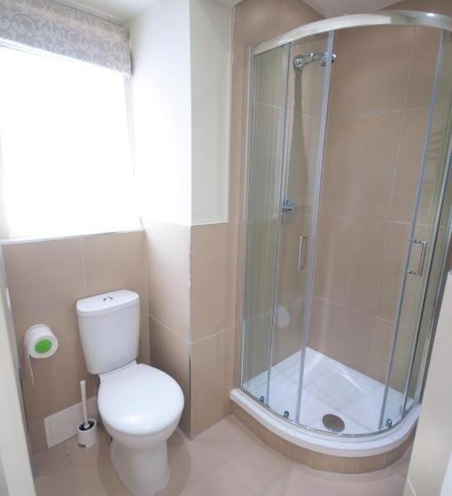 Полулюкс, Palmerston Suites