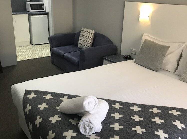 수피리어 룸, Hideaway Motor Inn