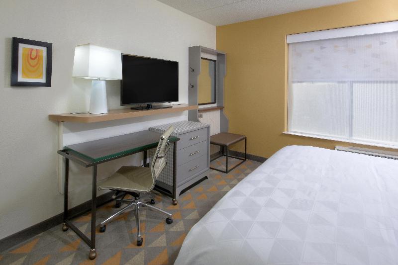 Номер Стандарт Адаптированный для Инвалидов, Holiday Inn Raleigh Durham Airport, An Ihg