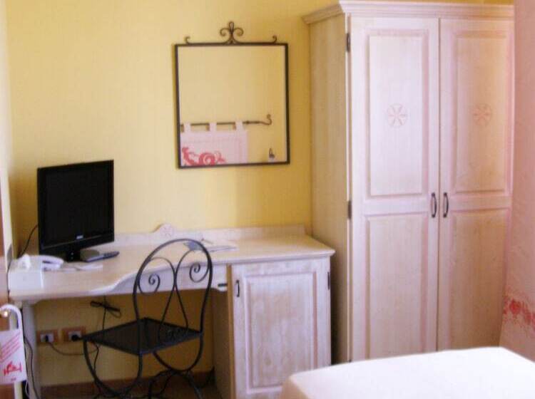 Quarto Estandar Individual, Le Nereidi Hotel & Residence Con Piscina Tennis Fitness Parcheggio Coperto Sala Conferenze
