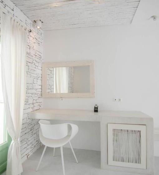 Triple Room Sea View, Levantes Ios Boutique