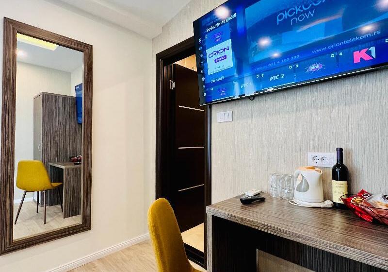 اتاق اکونومی, Side One Design Hotel Garni