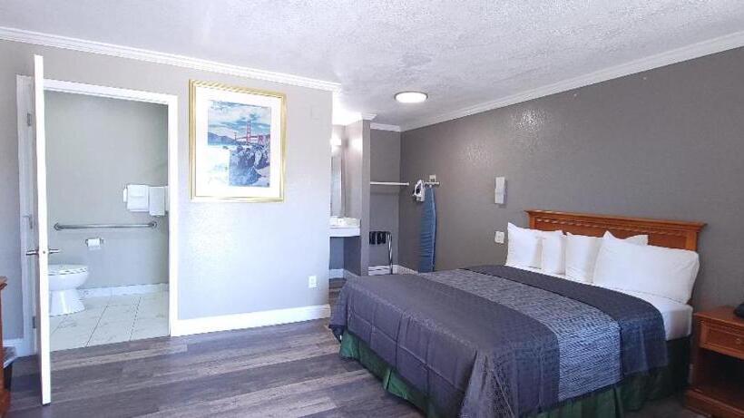 장애인을 위한 스탠다드 룸, Rodeway Inn Chico University Area