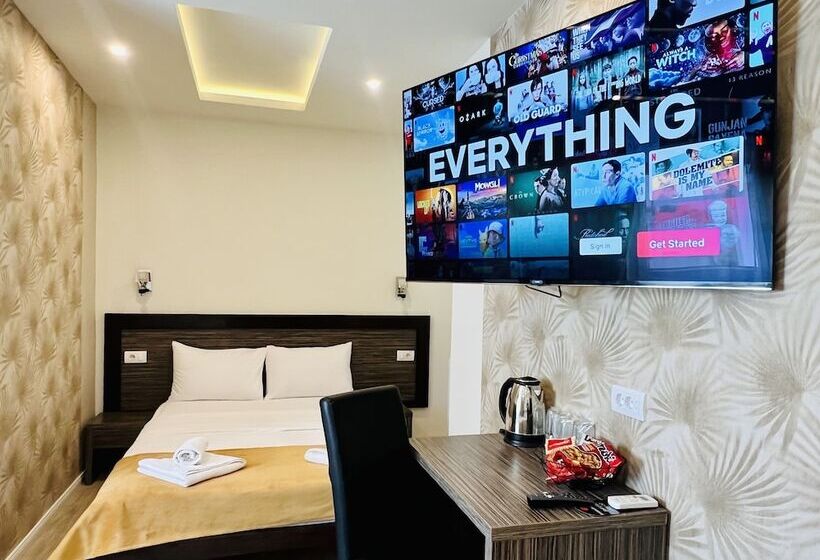 اتاق استاندارد چهار تخته, Side One Design Hotel Garni