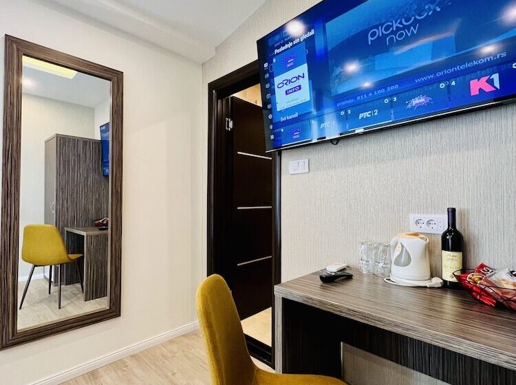 اتاق اکونومی, Side One Design Hotel Garni