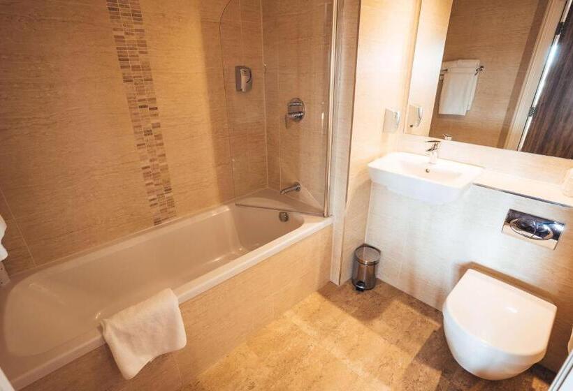 اتاق سوپریور با چشم‌انداز, Blackpool Football Club Stadium Hotel, A Member Of Radisson Individuals