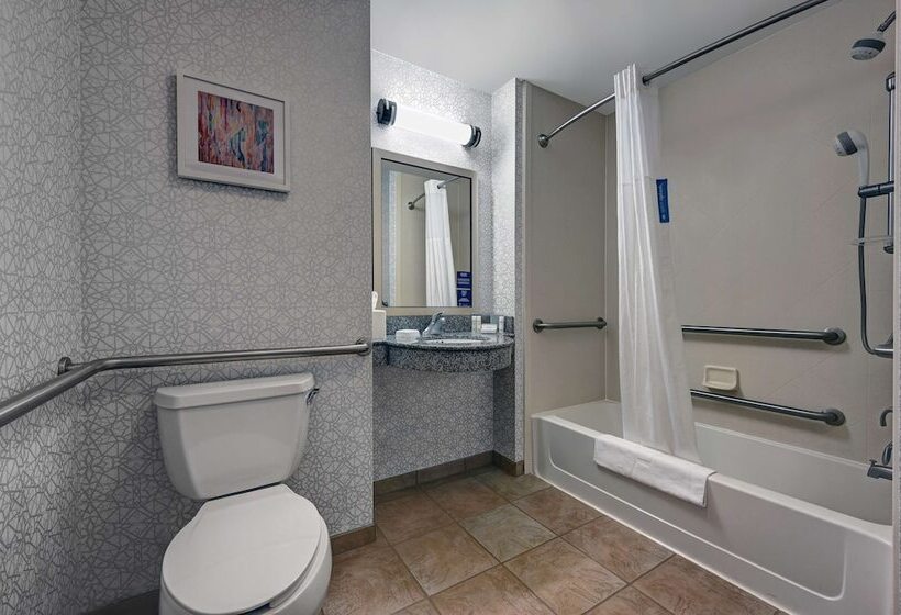 Номер Стандарт Адаптированный для Инвалидов, Hampton Inn Farmington
