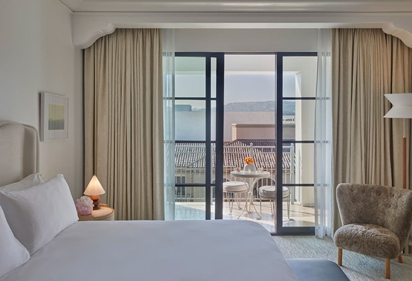 Номер Стандарт с Террасой, The Maybourne Beverly Hills, Maybourne Hotel Collection