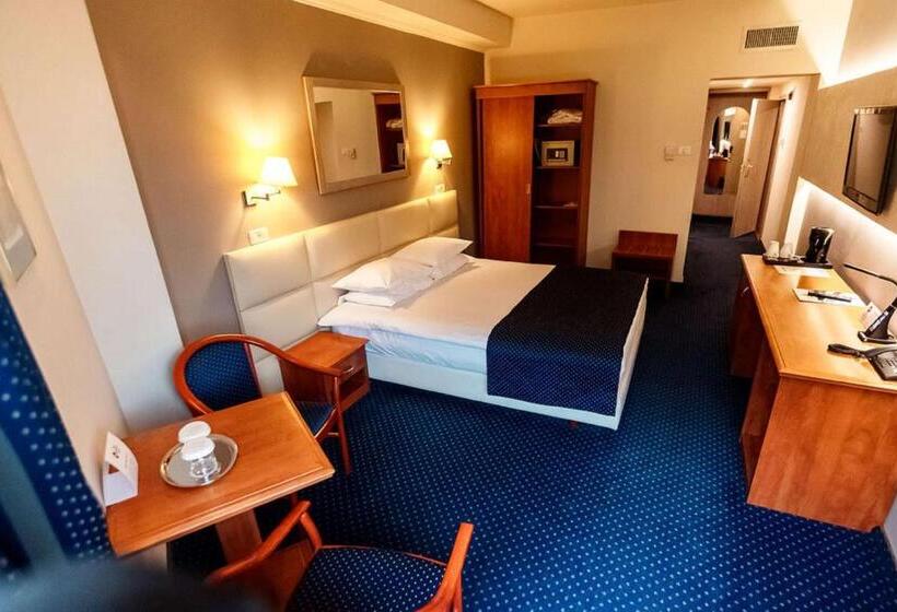 带大床的标准间, Best Western Plus Lido