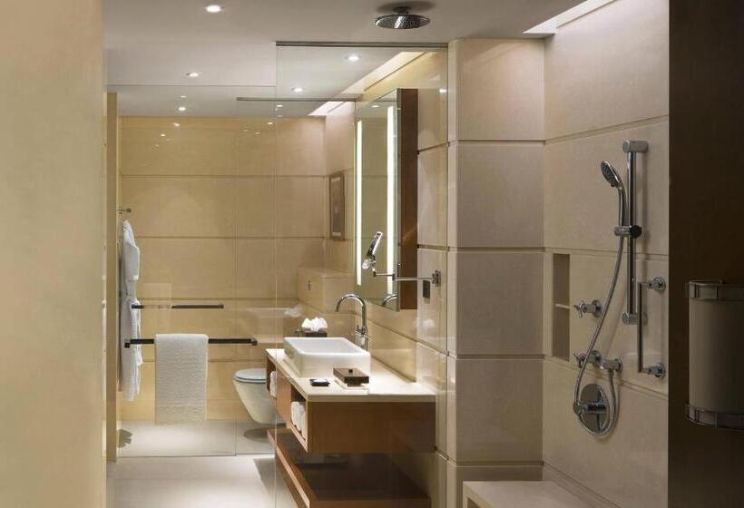 Номер Executive Кровать Кинг, Courtyard By Marriott Kochi Airport