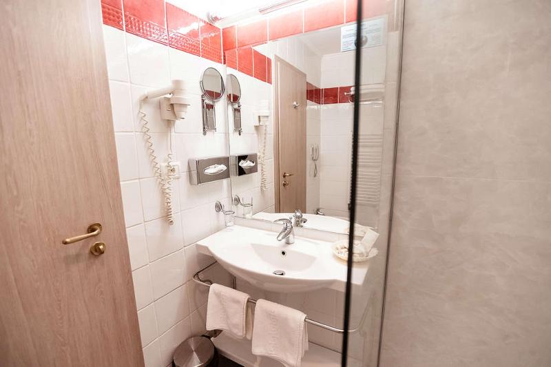带大床的套房, Best Western Plus Lido