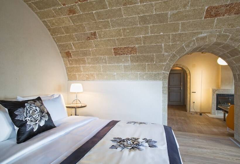 Люкс Superior Вид на Море, Moni Emvasis Luxury Suites